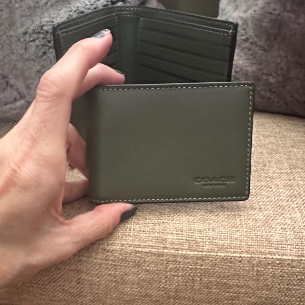 Coach Olive Green Men's 3in1 Wallet - Picture 7 of 9